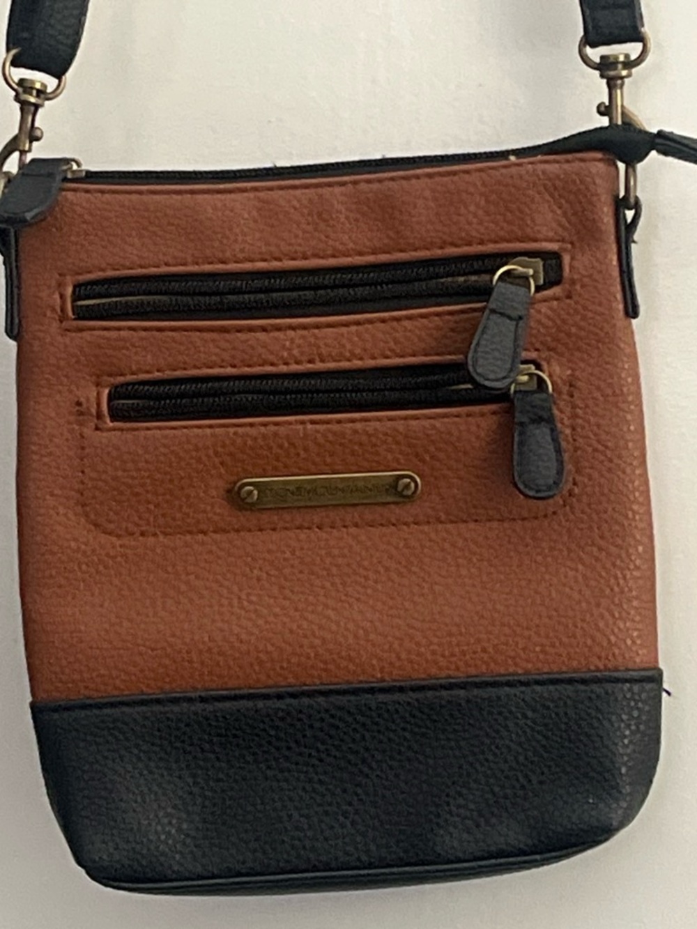 Stone Mountain Accessories Two-Tone Brown and Black Crossbody Bag